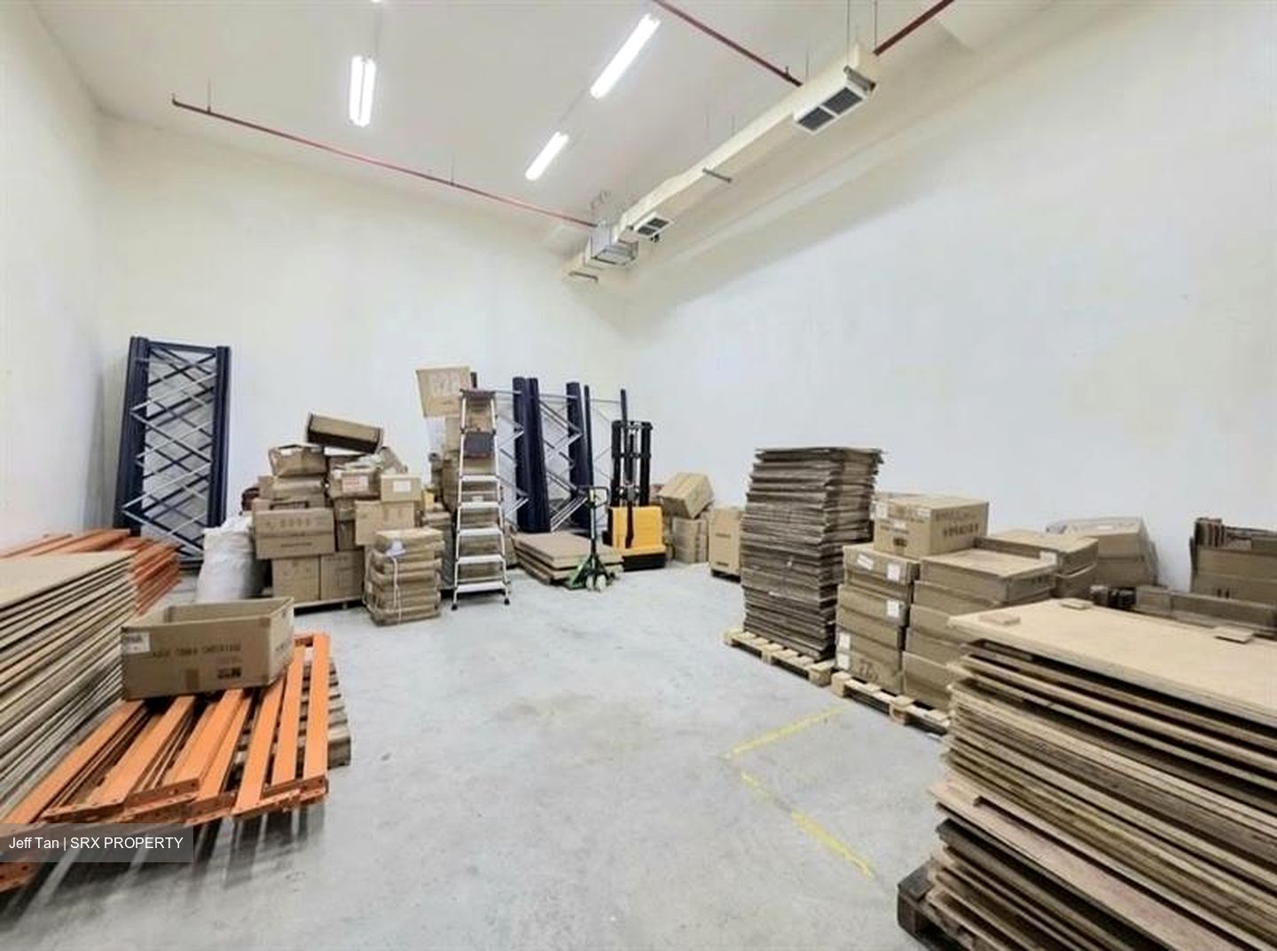 Oxley Bizhub (D14), Warehouse #566312511